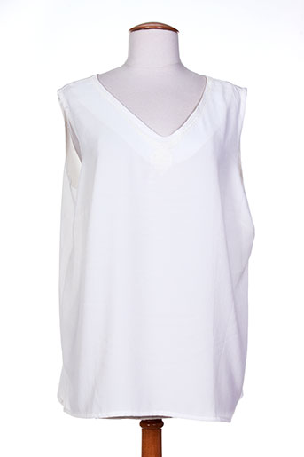 20 et 20 tops femme de couleur blanc (photo) 20 et 20 tops femme de couleur blanc (photo)